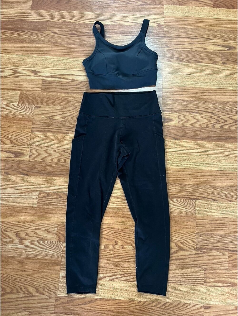 OFFLINE by aerie sports bra and leggings Size Large